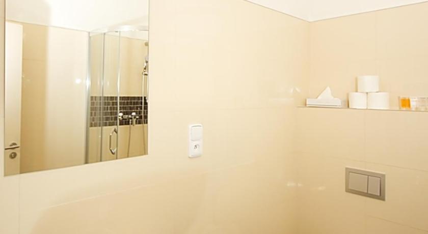 Image of Superior Suite 9