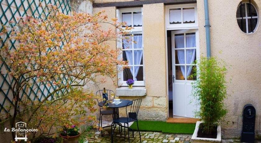 La balancoire — Hotel in Tours