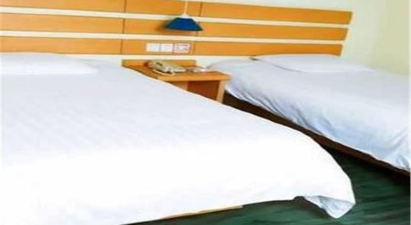 Home Inn Chongqing Wanzhou Dianbao Road Wanda Plaza photo