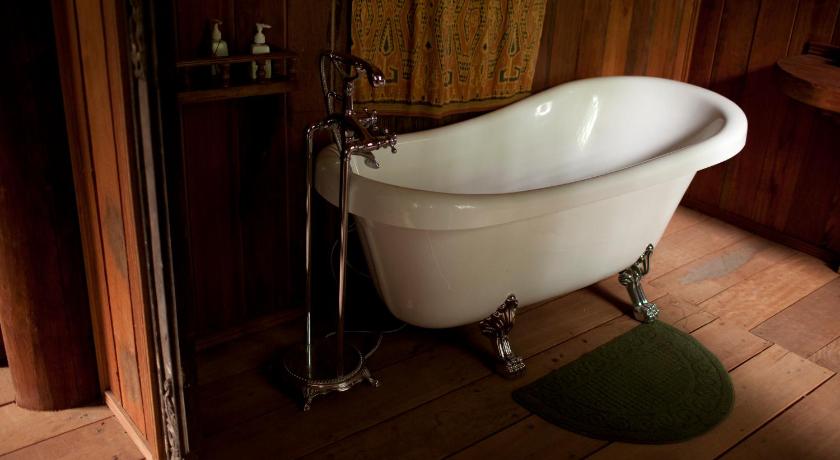 Image of Superior Suite Double Room 7