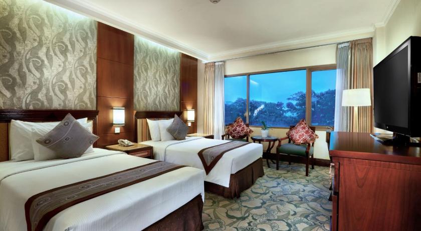 Aston Tropicana Hotel Bandung