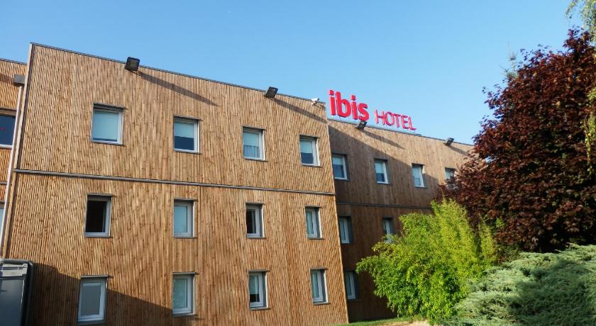 ibis Nemours