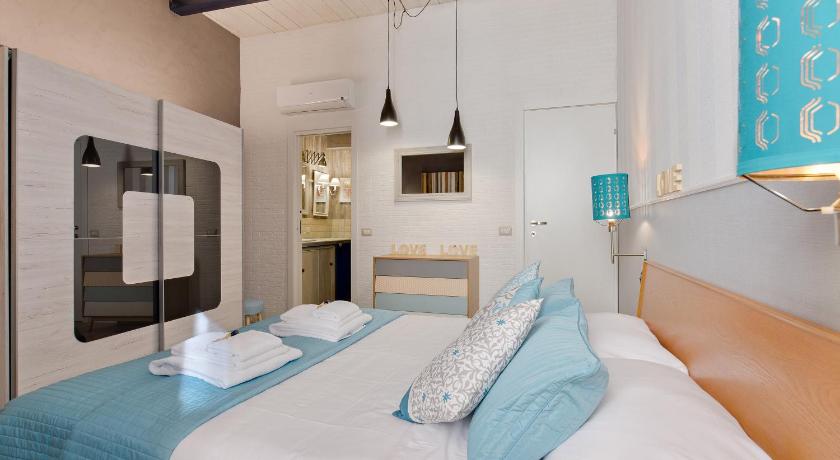 Rome As You Feel - Design Apartment at Colosseum photo