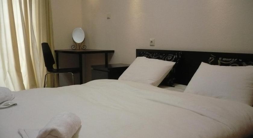 Alexandros Hotel photo