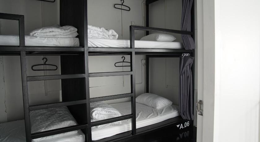 Image of Bunk Bed in Mixed Dormitory Room 3
