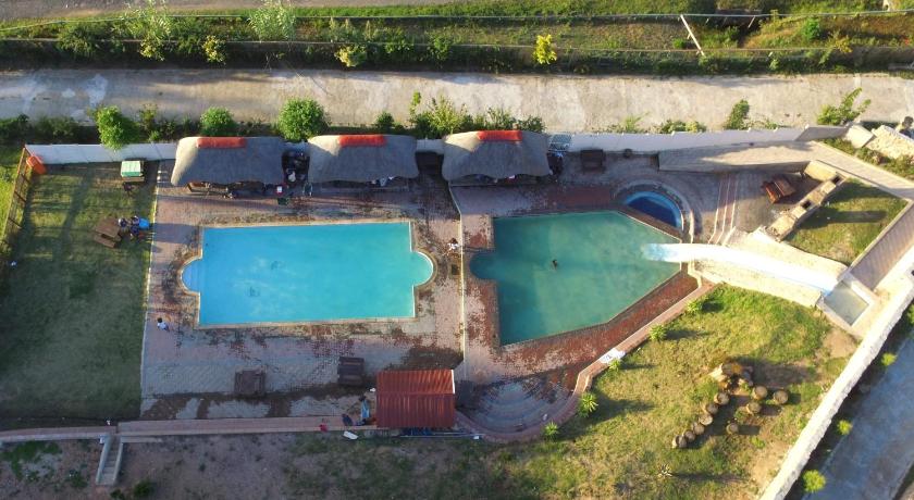 Stone Crescent Hotel — Hotel in Grahamstown