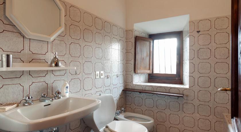 Enchanting Medici's Mansion 7 min from Florence photo