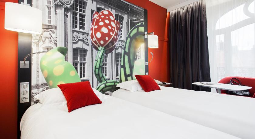 Image of Standard Room with twin beds 9