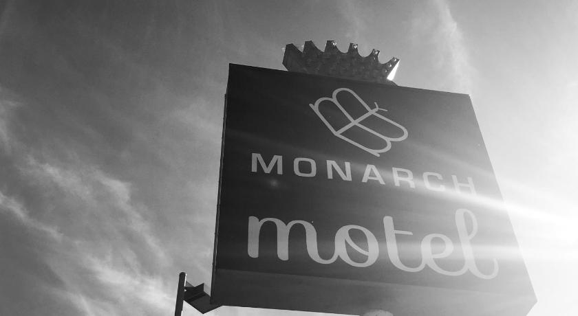 Monarch Motel