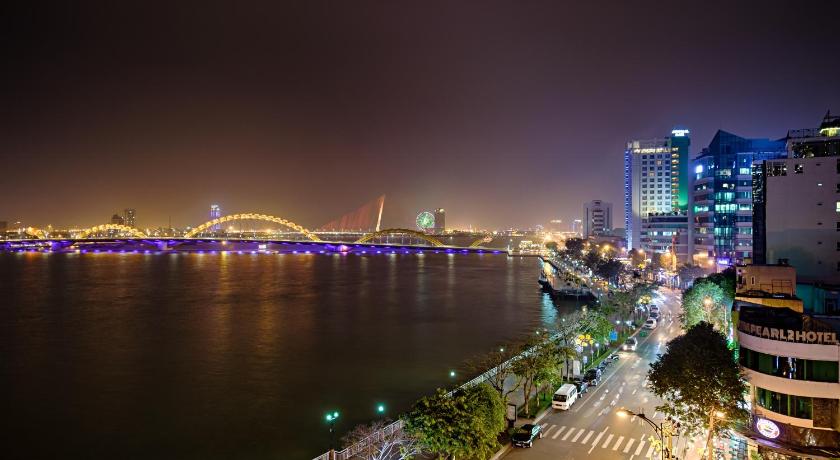 Image of Suite with River View 6