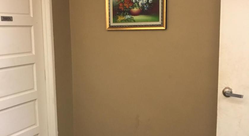 Mae KB Guesthouse at Khalifa Hotel photo