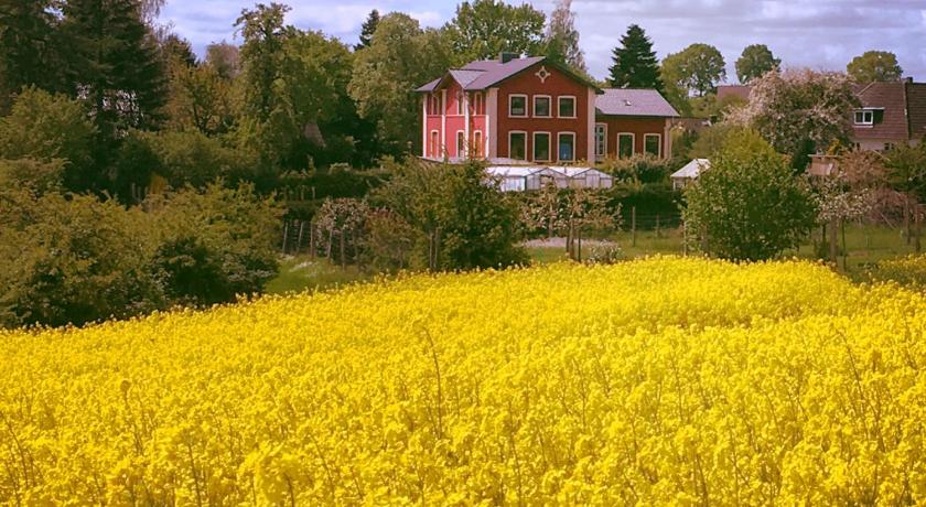 Ferienwohnung in Kiel- und Kanalnahe photo