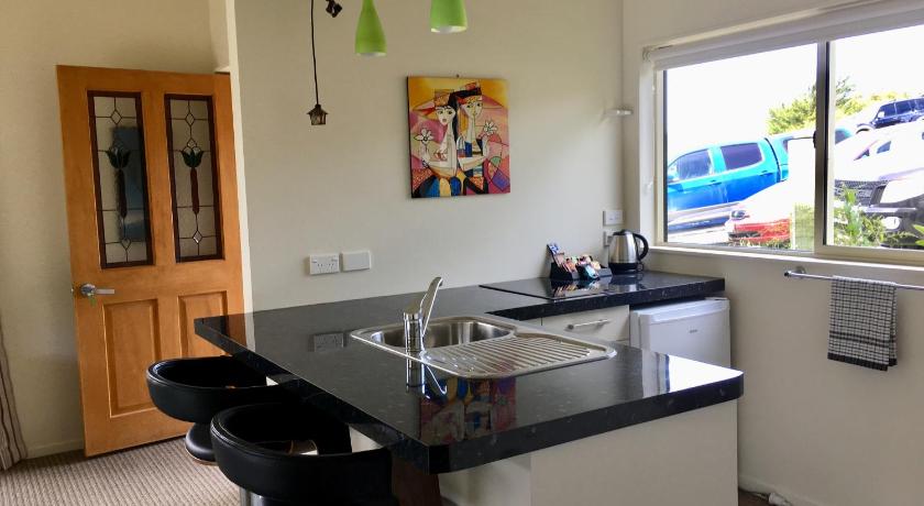 Image of Deluxe Suite with Sea View 6