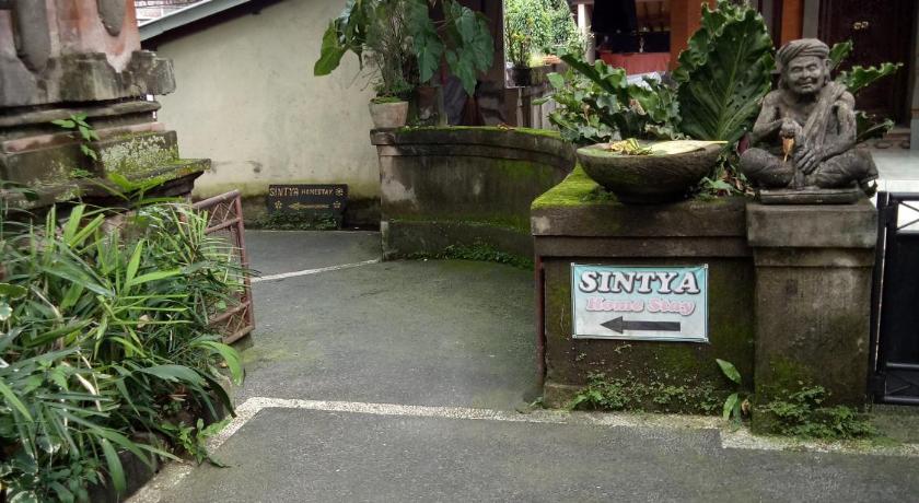 巴厘 Sintya Homestay 3星级 民宿 大堂