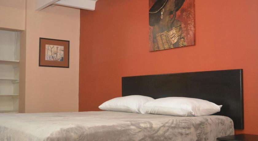 Image of Deluxe King Room 0