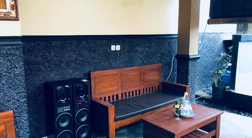 Yudhist Guest House photo
