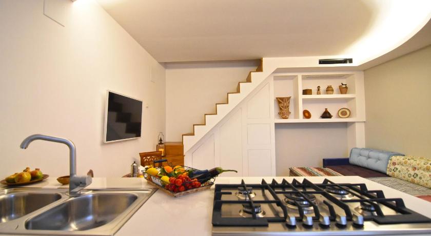 Image of Superior Apartment with Spa Bath 14