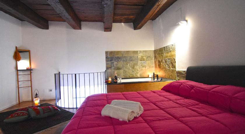 Image of Superior Apartment with Spa Bath 12