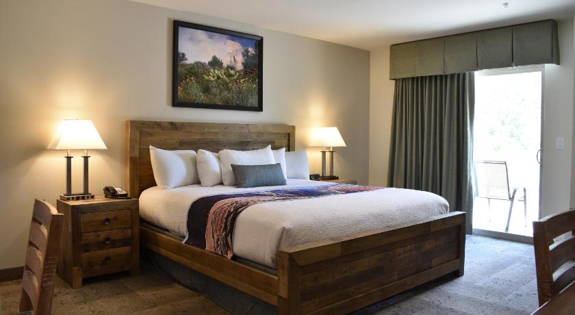 Springdale (UT) Bumbleberry Inn 3-Star Accommodation suite