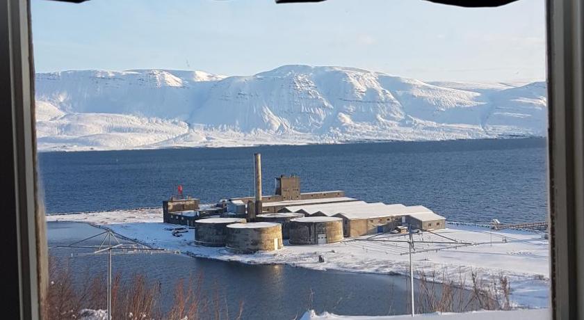 The Viking Country Club — Hotel in Laufás