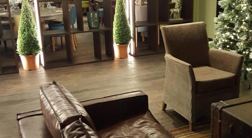 Stonecross Manor Hotel photo