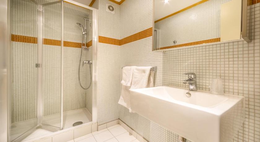 Image of Small Double Room 2