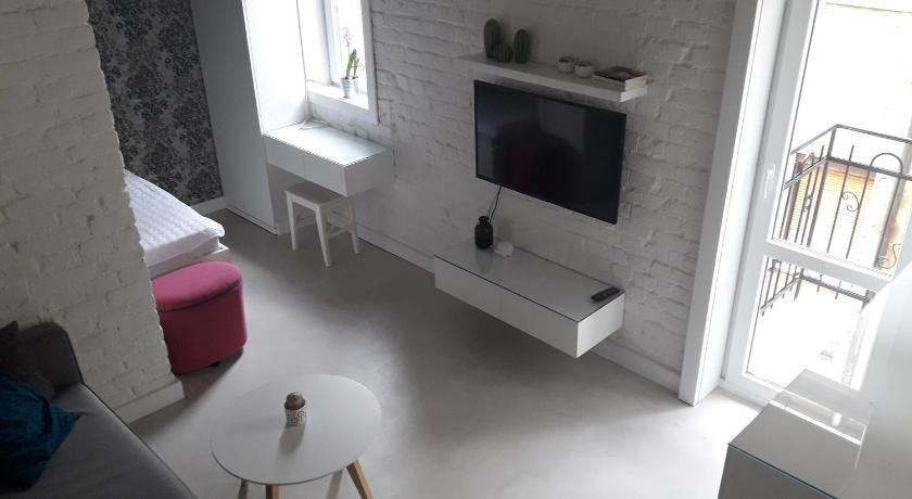 Momo Apartment — Hotel in Belgrade