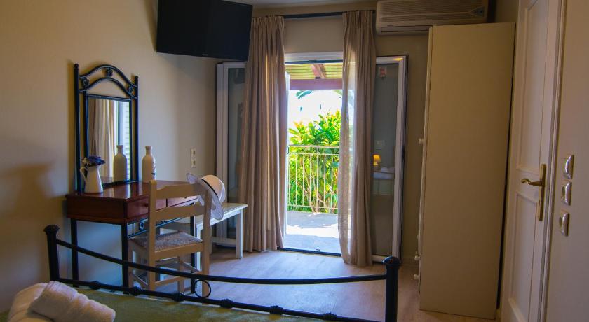 Image of Standard Apartment with Sea view 6