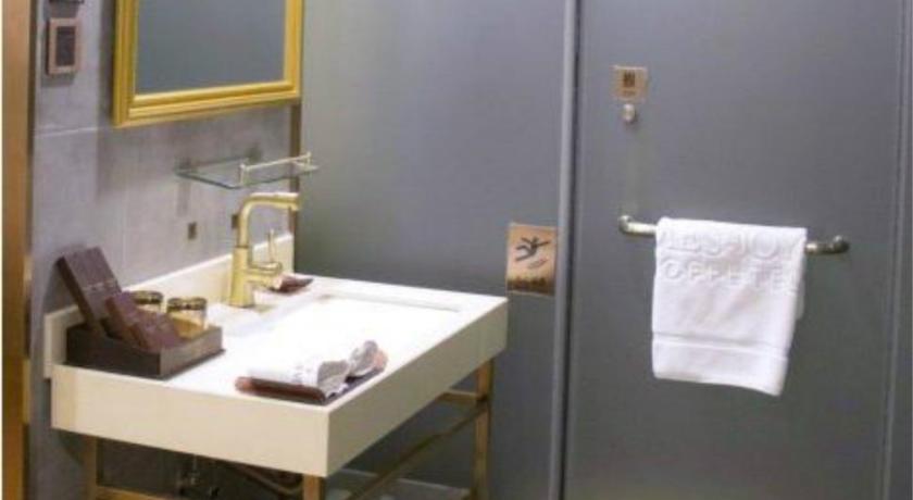 James Joyce Coffetel Beijing Bell And Drum Tower Branch – Beijing, NY