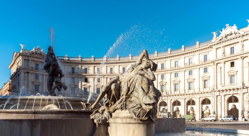 ローマ Sweet Holidays In Rome 4つ星 ホテル ロビー