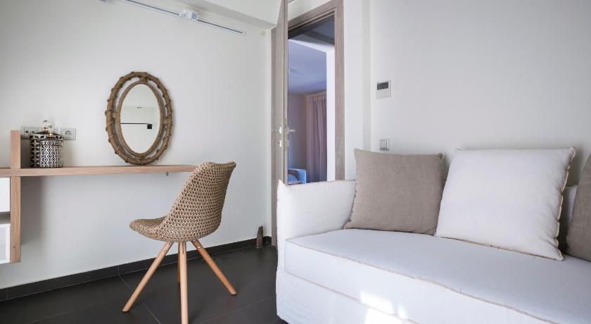 Image of Acqua Suite with Sea View 9