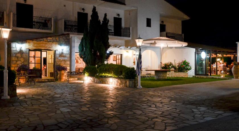 Alfa Hotel photo