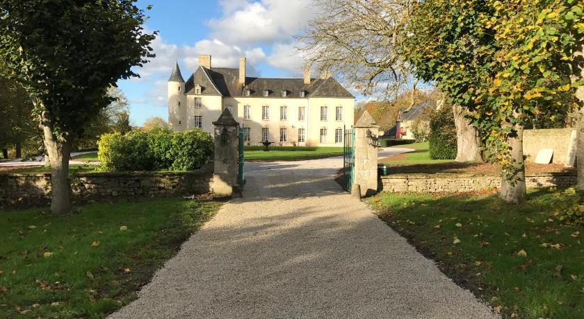 Le Chateau d'Asnieres en Bessin