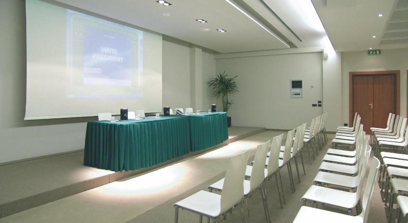 Hotel President photo