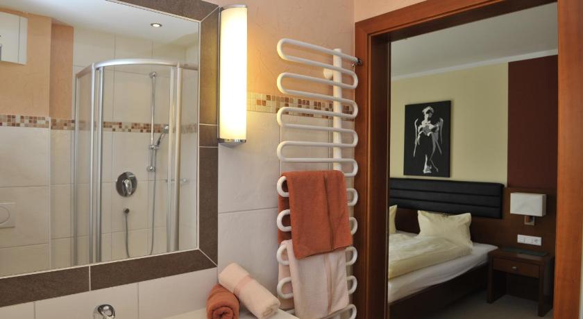 Image of Large Two-Bedroom Apartment with Balcony 9