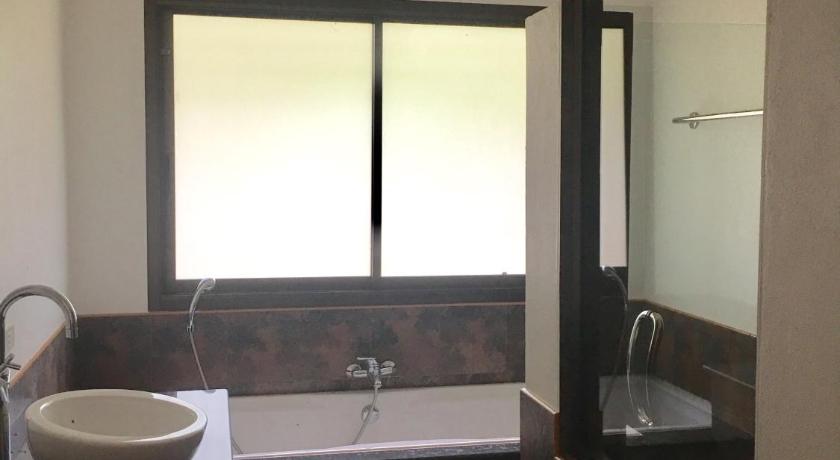 Image of Standard Family Room 2