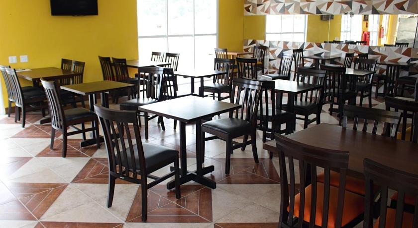 グアルジャ Don Marcos Hotel com Restaurante e Pizzaria 3つ星 ホテル 眺望