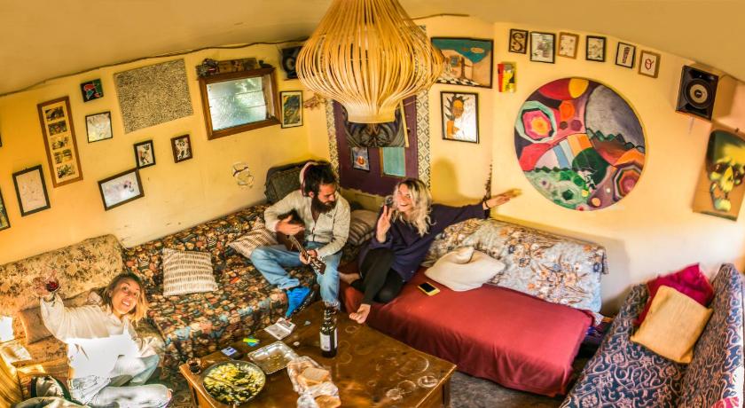 The Palace Backpackers photo