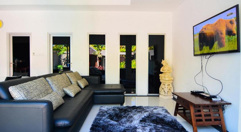 Villa Cinta Kelapa photo