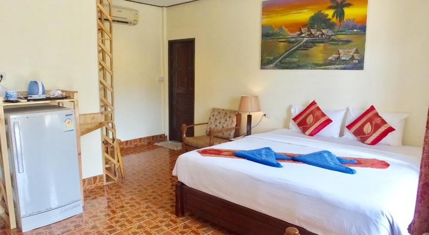 Image of Double Room with Pool View 10