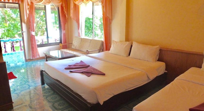 Image of Hotel triple room 0