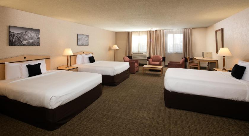 SYLO Hotel Denver Airport, a Ramada by Wyndham