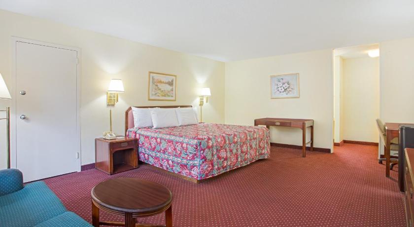 Days Inn by Wyndham Bristol Parkway