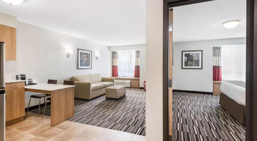 Microtel Inn & Suites by Wyndham Sudbury