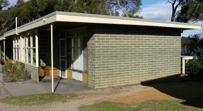 Regatta Point Holiday Park — Hotel in Bermagui