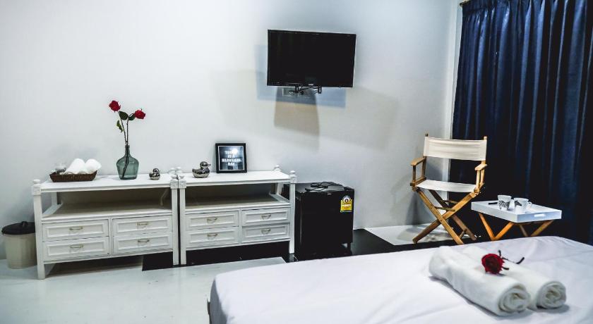 รูปของดีลักซ์เตียงใหญ่ (Deluxe Double Bed) 13