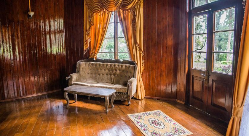 Royal Majesty Bungalow - image 27