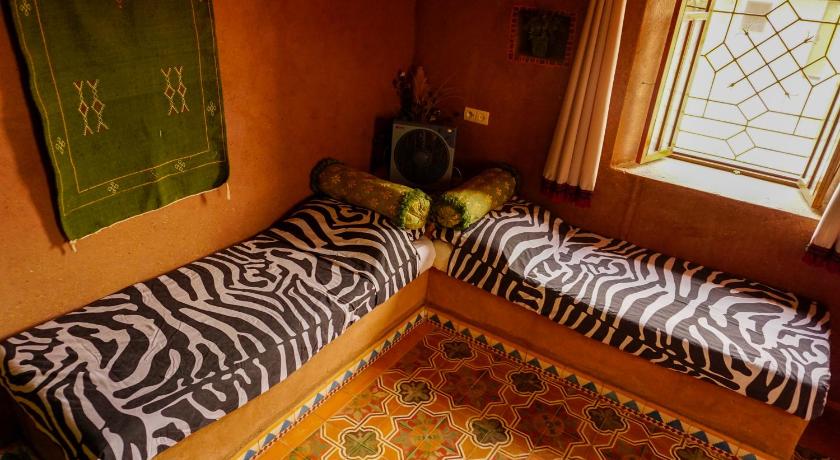 Image of Family Room with Private Bathroom 6