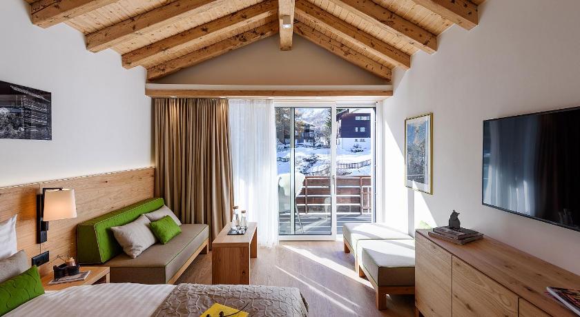 EVA Serviced Apartments — Hotel in Zermatt