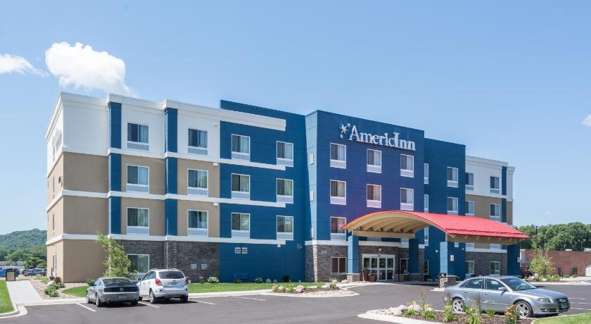 AmericInn by Wyndham Winona